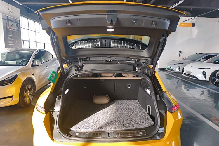 Used Nio ET5T 2024 75kWh Touring Trunk