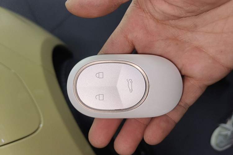 Used Nio ET5T 2024 75kWh Touring Vehicle Key