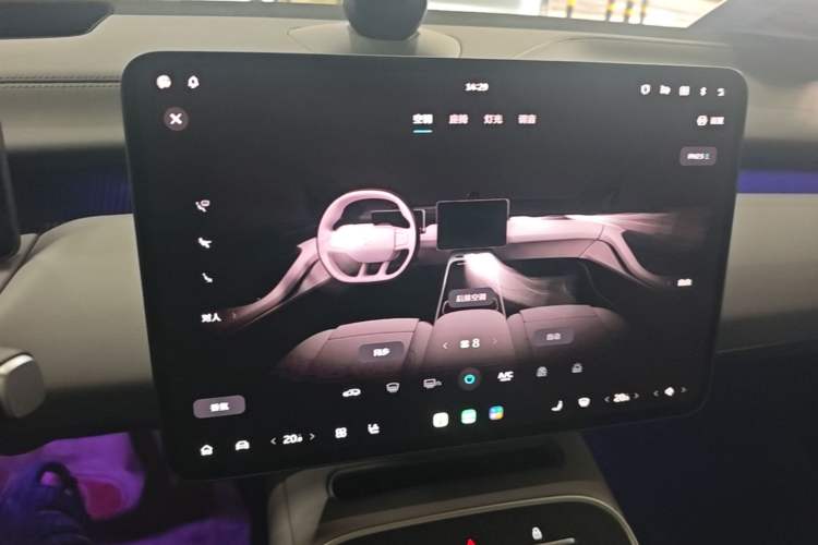 Used Nio ET5T 2025 75 kWh Touring Audio And AC Panel