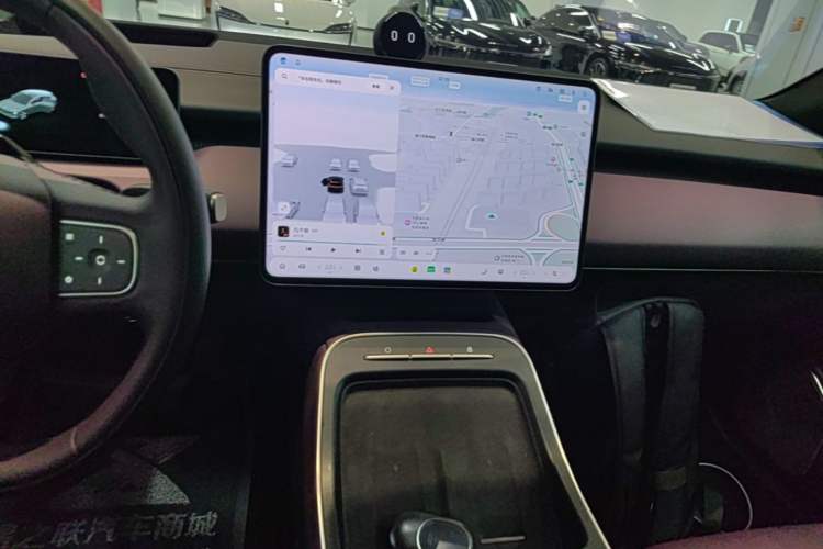 Used Nio ET5T 2025 75 kWh Touring Audio And AC Panel
