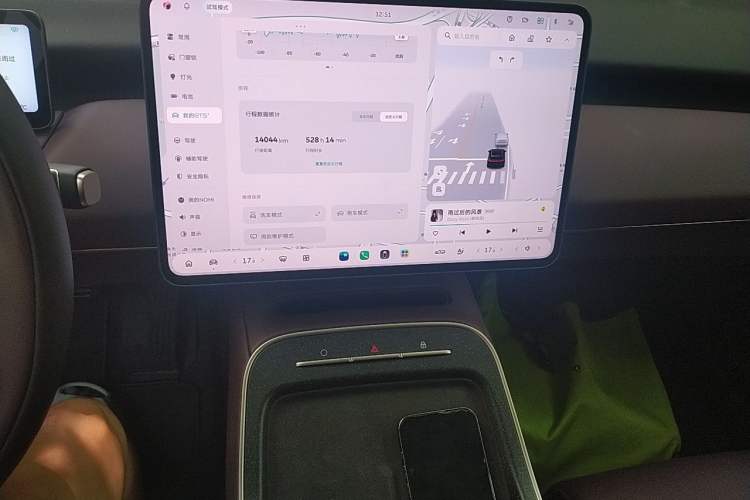 Used Nio ET5T 2025 75 kWh Touring Audio And AC Panel