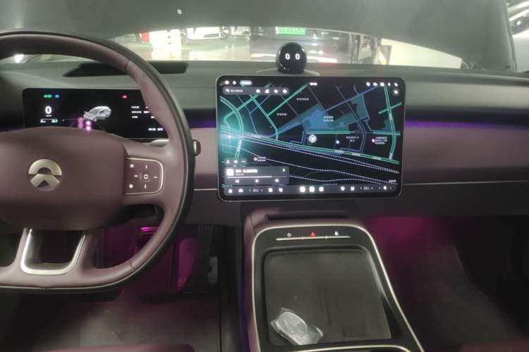 Used Nio ET5T 2025 75 kWh Touring Audio And AC Panel