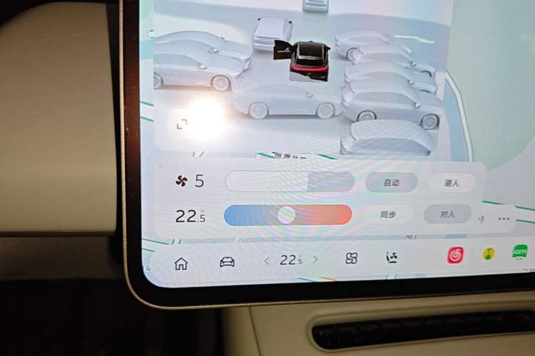 Used Nio ET5T 2025 Model Champion Commemorative Edition, 75kWh Touring Audio And AC Panel