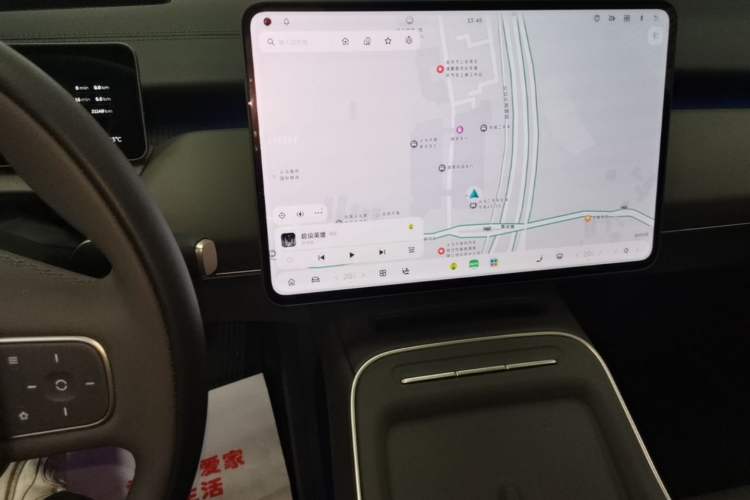 Used Nio ET5T 2025 75 kWh Touring Audio And AC Panel