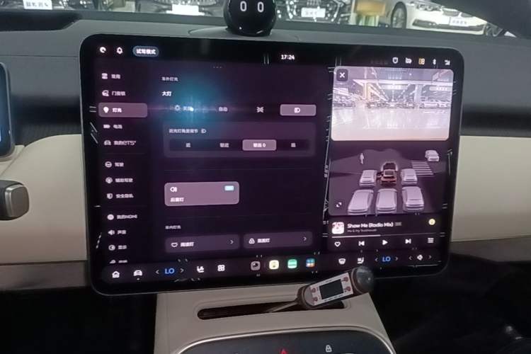 Used Nio ET5T 2025 75 kWh Touring Audio And AC Panel