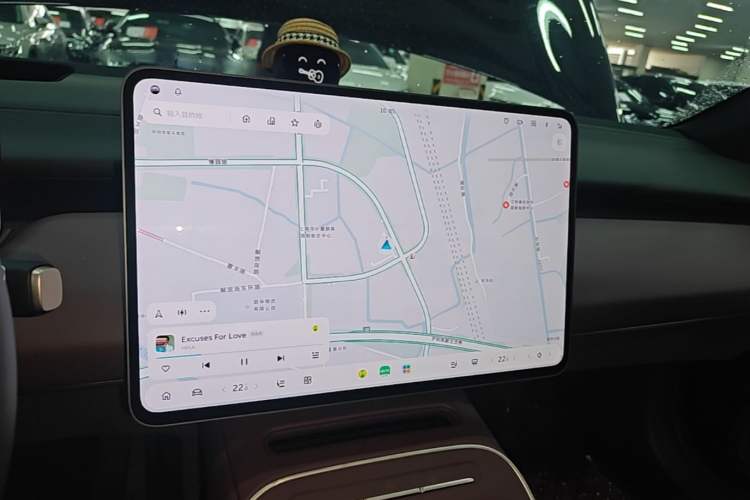 Used Nio ET5T 2025 75 kWh Touring Audio And AC Panel