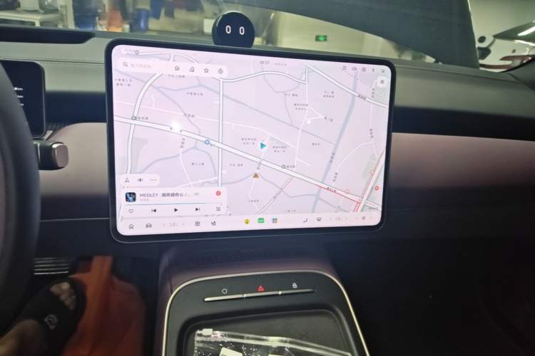 Used Nio ET5T 2025 75 kWh Touring Audio And AC Panel