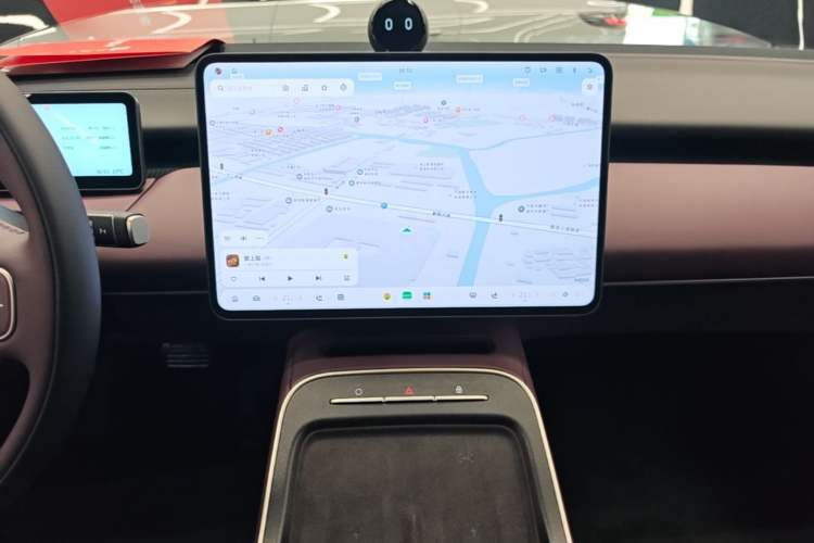 Used Nio ET5T 2025 75 kWh Touring Audio And AC Panel