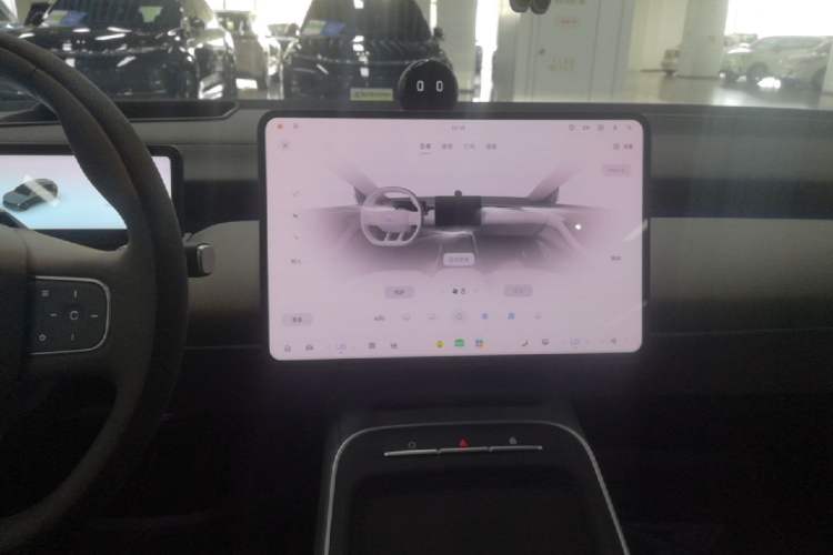 Used Nio ET5T 2025 Model Champion Commemorative Edition, 75kWh Touring Audio And AC Panel
