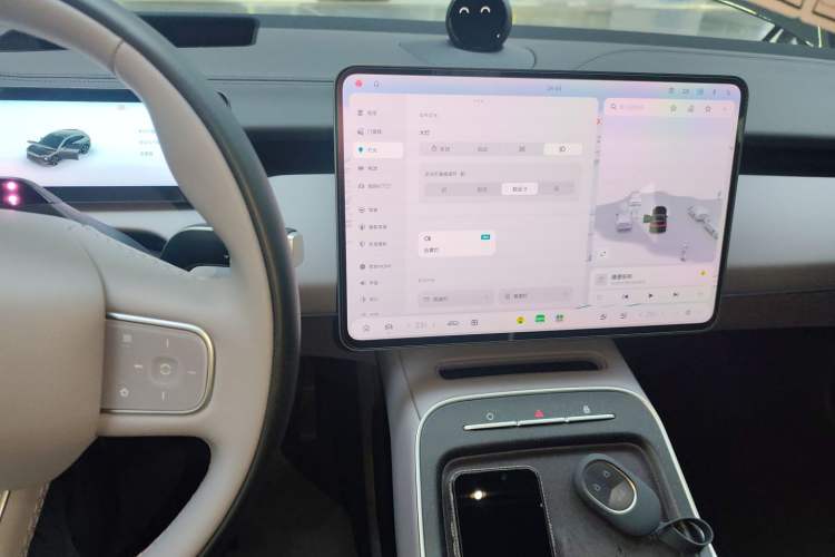 Used Nio ET5T 2025 75 kWh Touring Audio And AC Panel