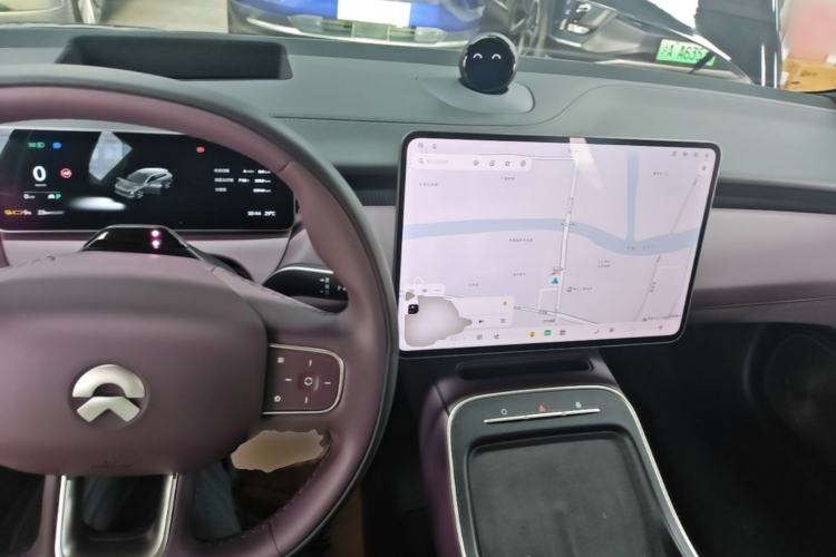 Used Nio ET5T 2025 Model Champion Commemorative Edition, 75kWh Touring Center Console