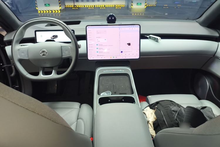 Used Nio ET5T 2025 75 kWh Touring Center Console