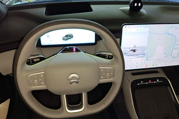 Used Nio ET5T 2025 Model Champion Commemorative Edition, 75kWh Touring Center Console