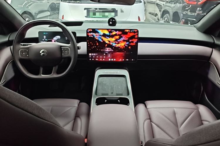 Used Nio ET5T 2025 75 kWh Touring Center Console