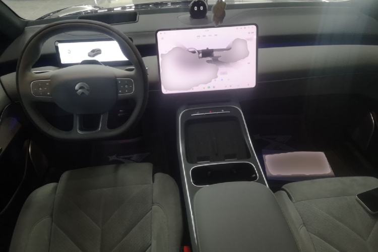 Used Nio ET5T 2025 Model Champion Commemorative Edition, 75kWh Touring Center Console