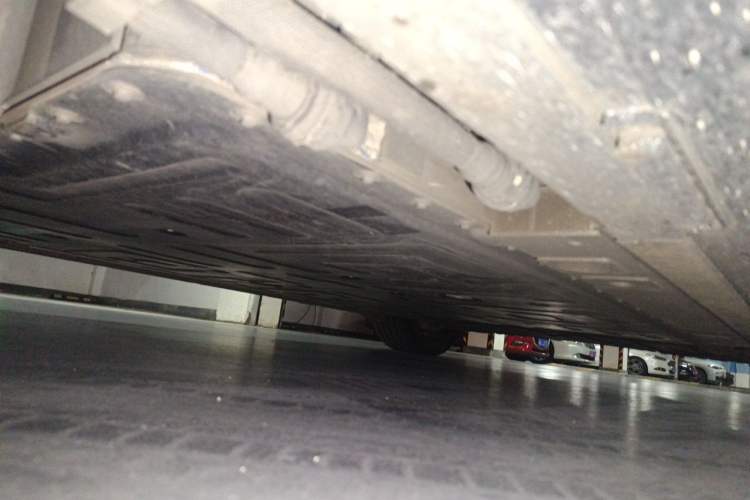 Used Nio ET5T 2025 75 kWh Touring Chassis Front Left