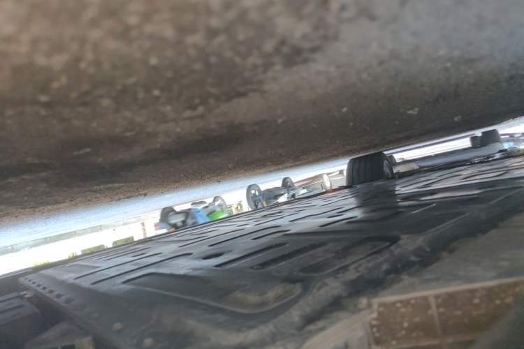 Used Nio ET5T 2025 75 kWh Touring Chassis Front Left