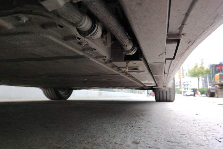 Used Nio ET5T 2025 75 kWh Touring Chassis Front Left