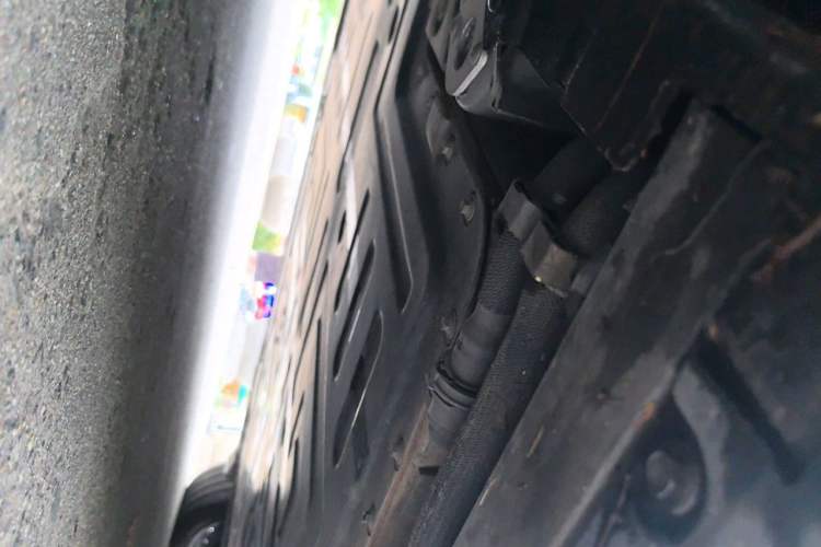 Used Nio ET5T 2025 75 kWh Touring Chassis Front Left
