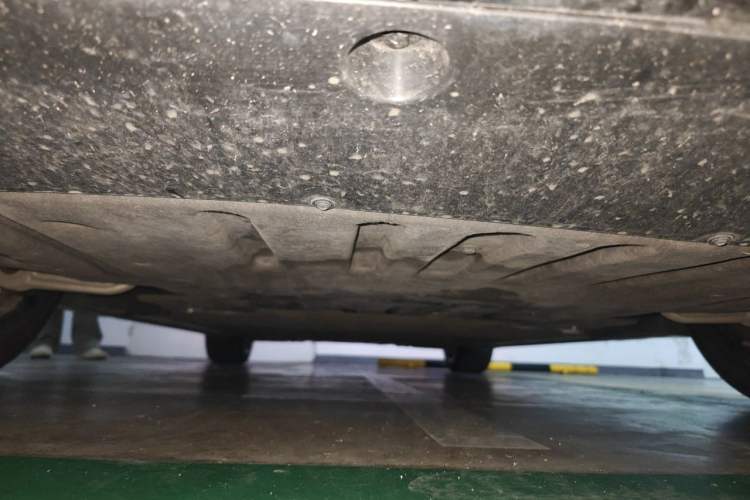 Used Nio ET5T 2025 75 kWh Touring Chassis Front