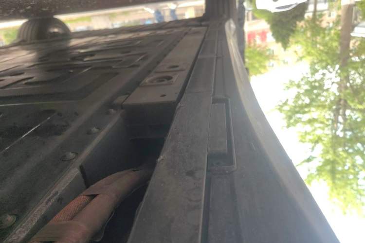 Used Nio ET5T 2025 75 kWh Touring Chassis Front Right