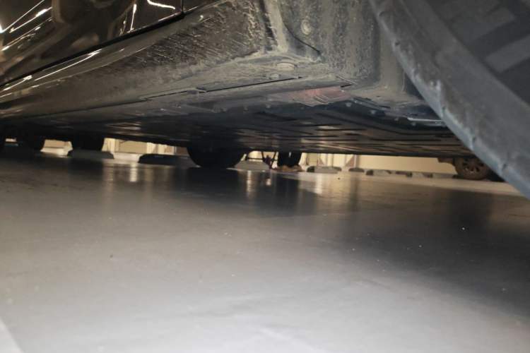 Used Nio ET5T 2025 75 kWh Touring Chassis Front Right