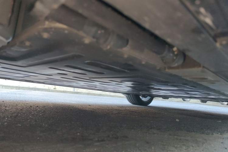 Used Nio ET5T 2025 75 kWh Touring Chassis Rear Left