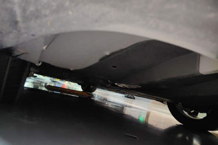 Used Nio ET5T 2025 75 kWh Touring Chassis Rear Left