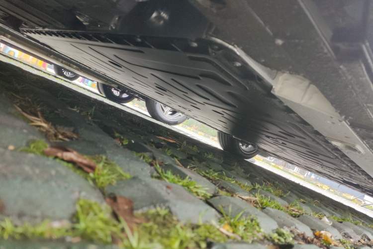 Used Nio ET5T 2025 100kWh Touring Chassis Rear Right