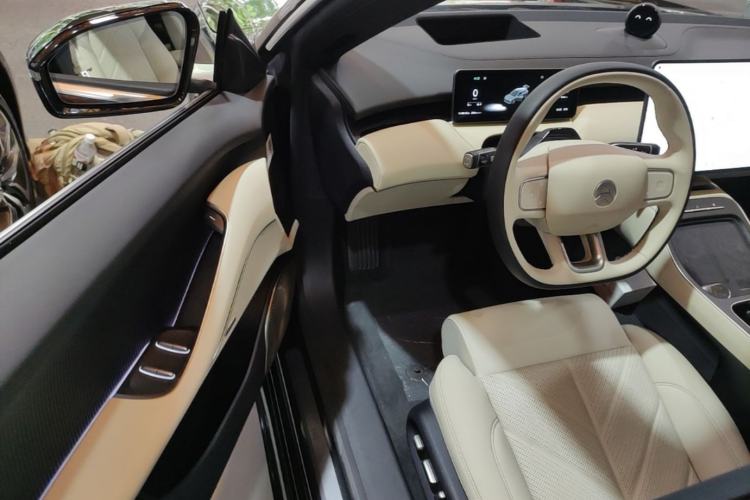 Used Nio ET5T 2025 75 kWh Touring Driver Seat