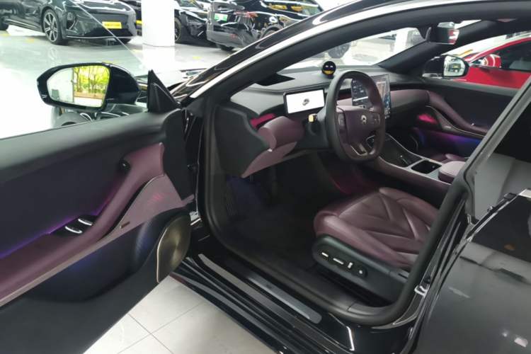 Used Nio ET5T 2025 75 kWh Touring Driver Seat