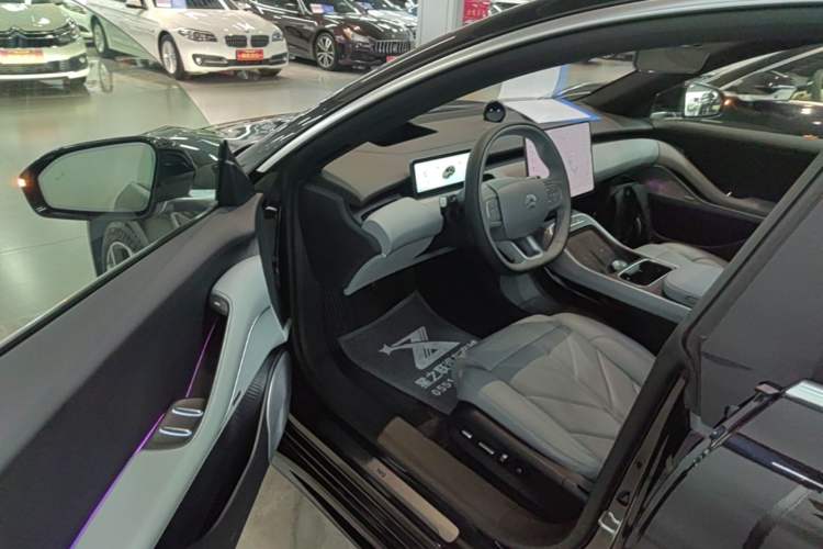 Used Nio ET5T 2025 75 kWh Touring Driver Seat