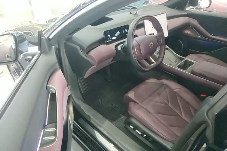 Used Nio ET5T 2025 75 kWh Touring Driver Seat