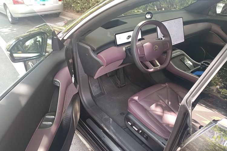 Used Nio ET5T 2025 75 kWh Touring Driver Seat