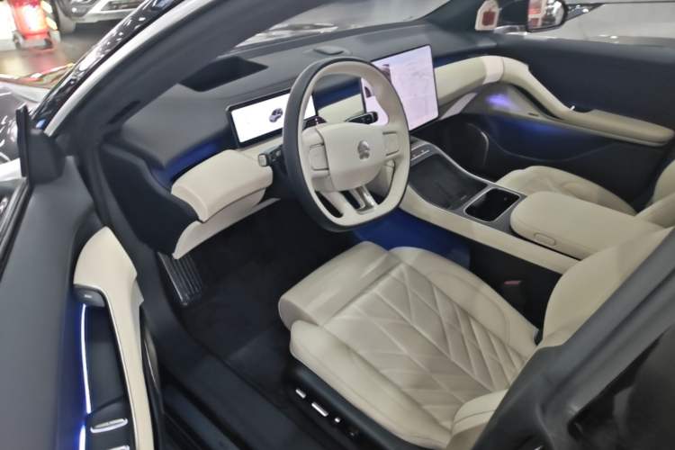 Used Nio ET5T 2025 75 kWh Touring Driver Seat