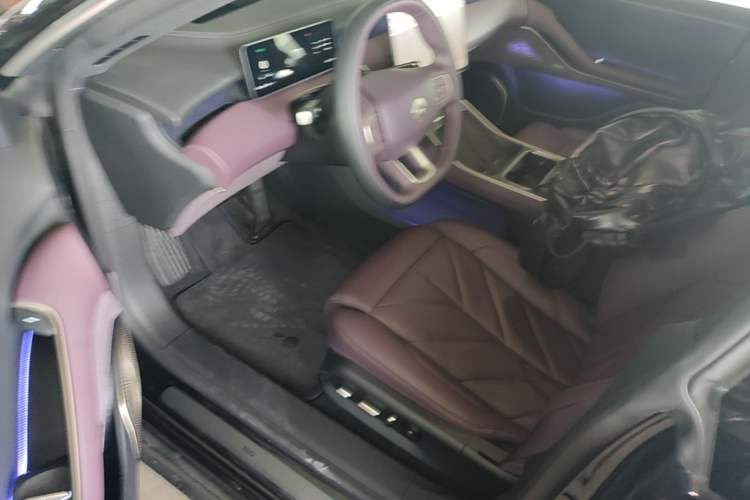 Used Nio ET5T 2025 75 kWh Touring Driver Seat