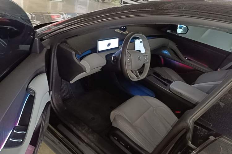 Used Nio ET5T 2025 75 kWh Touring Driver Seat