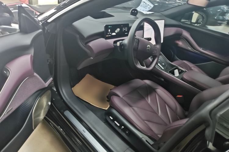Used Nio ET5T 2025 75 kWh Touring Driver Seat