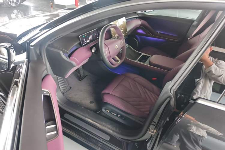 Used Nio ET5T 2025 75 kWh Touring Driver Seat