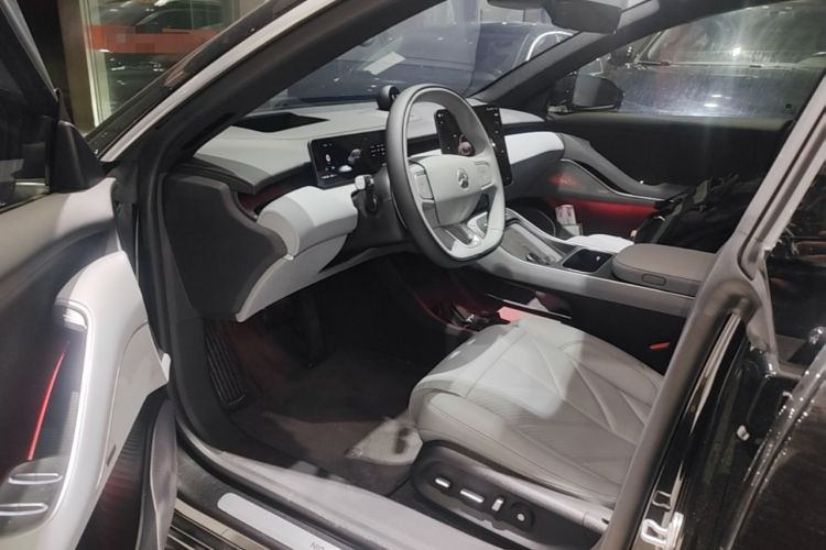 Used Nio ET5T 2025 75 kWh Touring Driver Seat