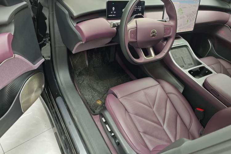 Used Nio ET5T 2025 75 kWh Touring Driver Seat