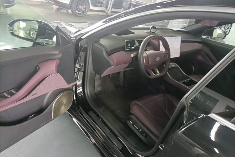 Used Nio ET5T 2025 75 kWh Touring Driver Seat
