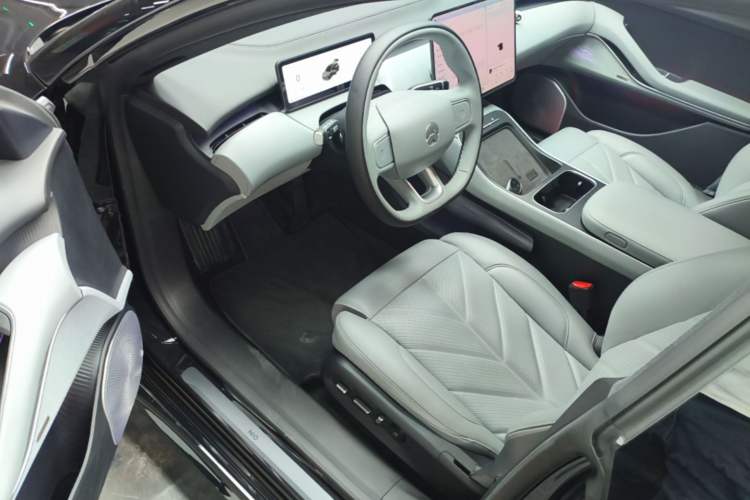 Used Nio ET5T 2025 75 kWh Touring Driver Seat