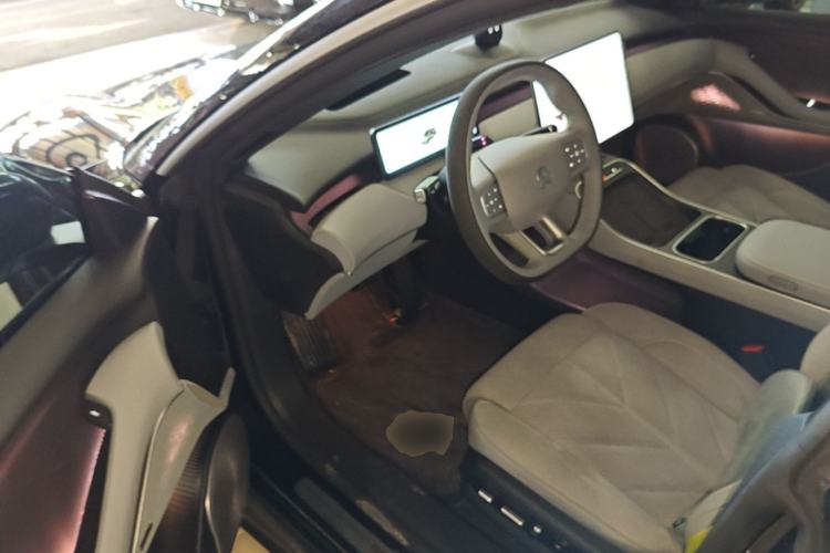 Used Nio ET5T 2025 Model Champion Commemorative Edition, 75kWh Touring Driver Seat