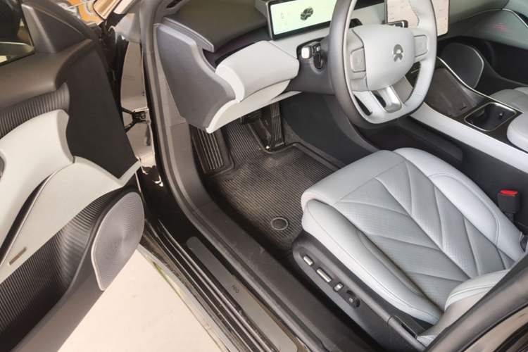 Used Nio ET5T 2025 75 kWh Touring Driver Seat