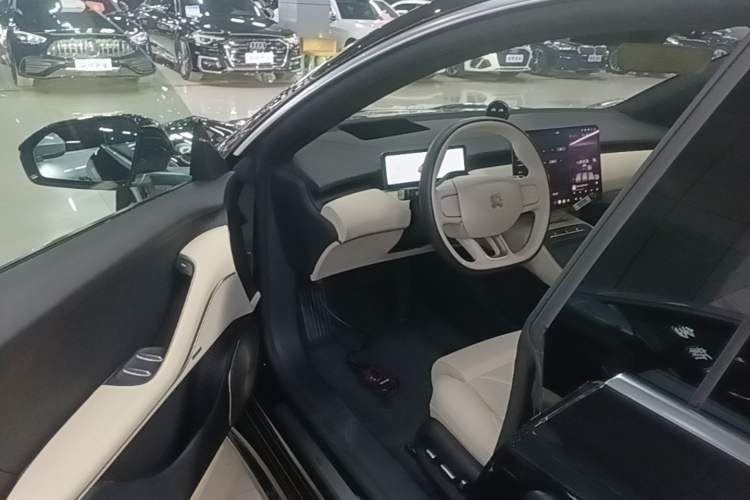 Used Nio ET5T 2025 75 kWh Touring Driver Seat