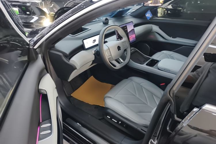 Used Nio ET5T 2025 75 kWh Touring Driver Seat