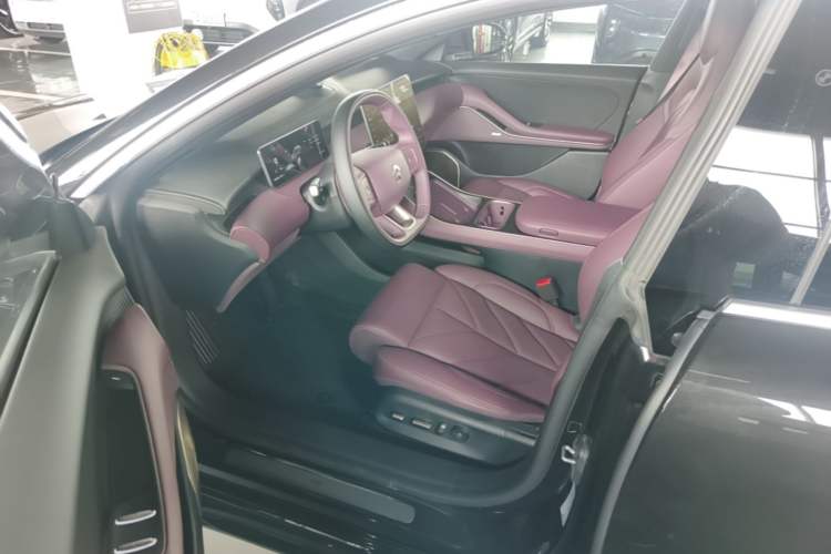 Used Nio ET5T 2025 75 kWh Touring Driver Seat