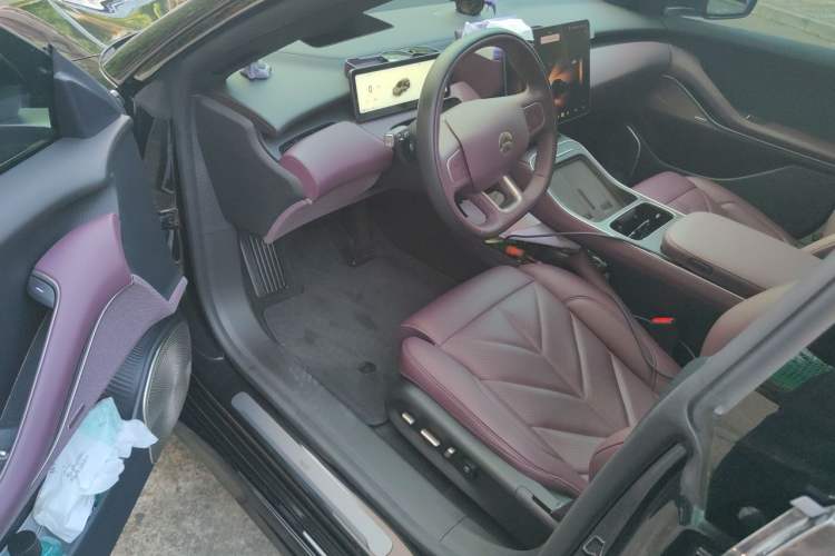 Used Nio ET5T 2025 75 kWh Touring Driver Seat