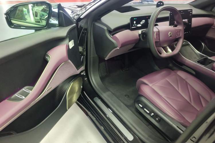 Used Nio ET5T 2025 75 kWh Touring Driver Seat
